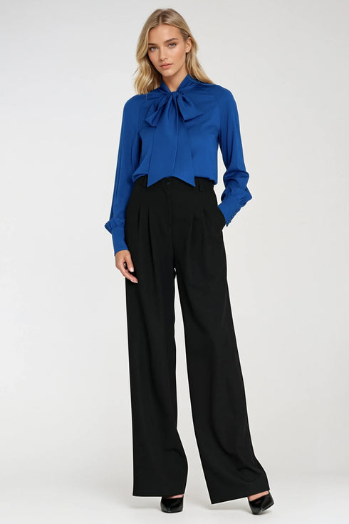 Women trousers model 219776